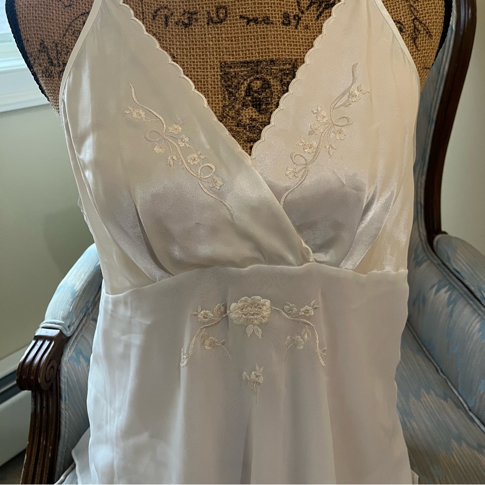 VTG 90’s Val Mode Ivory satin/chiffon Lingerie, Nighty-slip dress. 
Size Large. - Picture 2 of 6